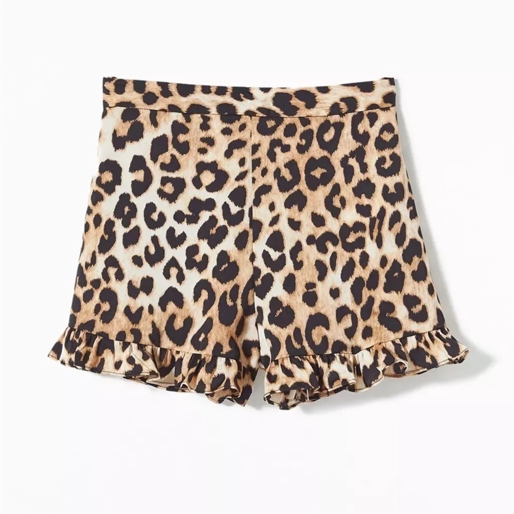 NWT Urban Outfitters Leopard Print Flutter Short